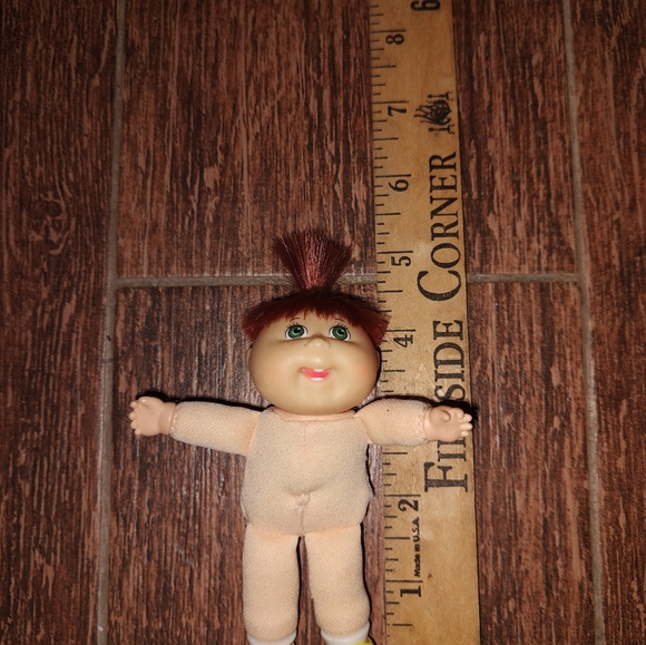Cabbage Patch Kids Preemie Girl Doll Red Hair Green Eyes Cpk - Picture 2 of 10